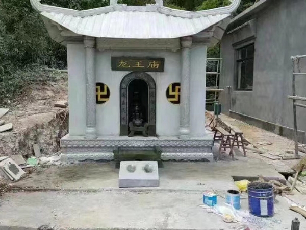 墓塔、石屋